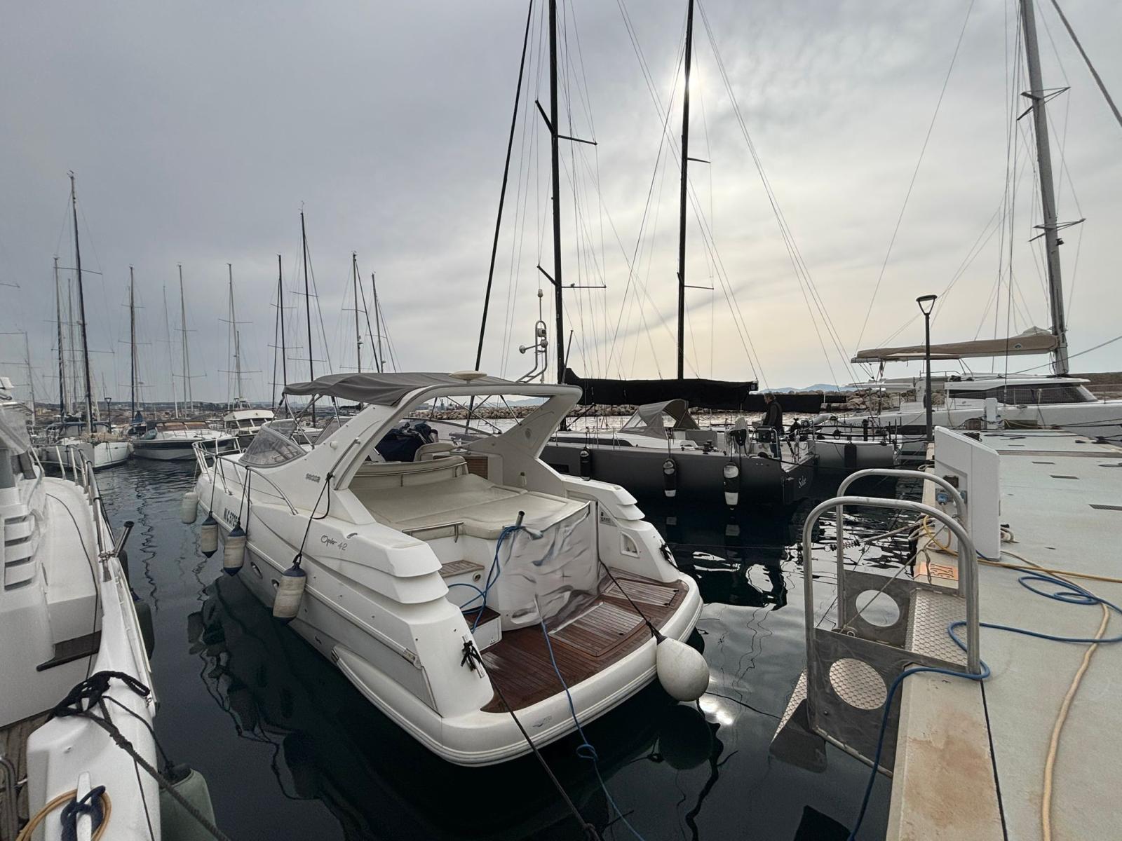 Sessa Marine Oyster 42