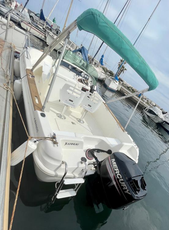 JEANNEAU CAP CAMARAT 545