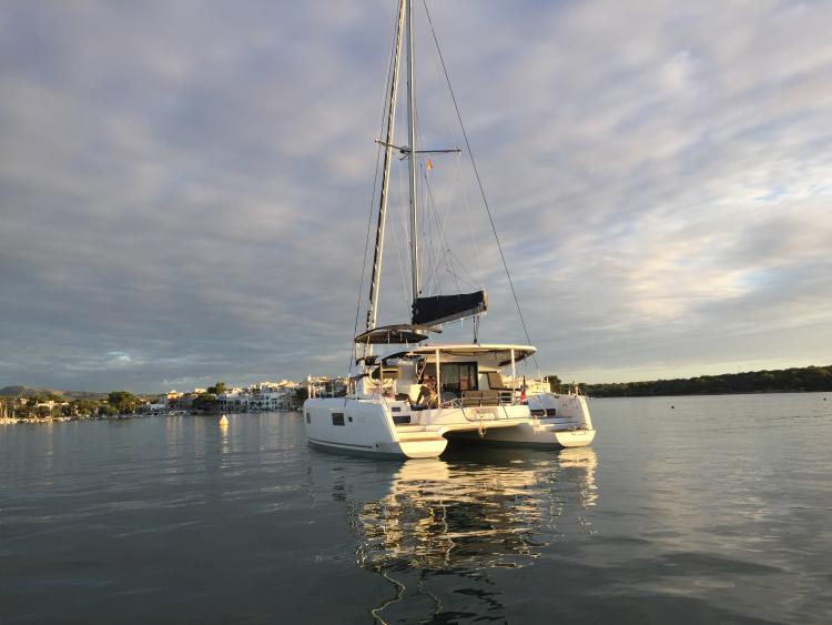 Lagoon 42