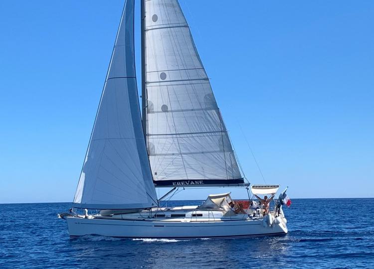 DUFOUR 40