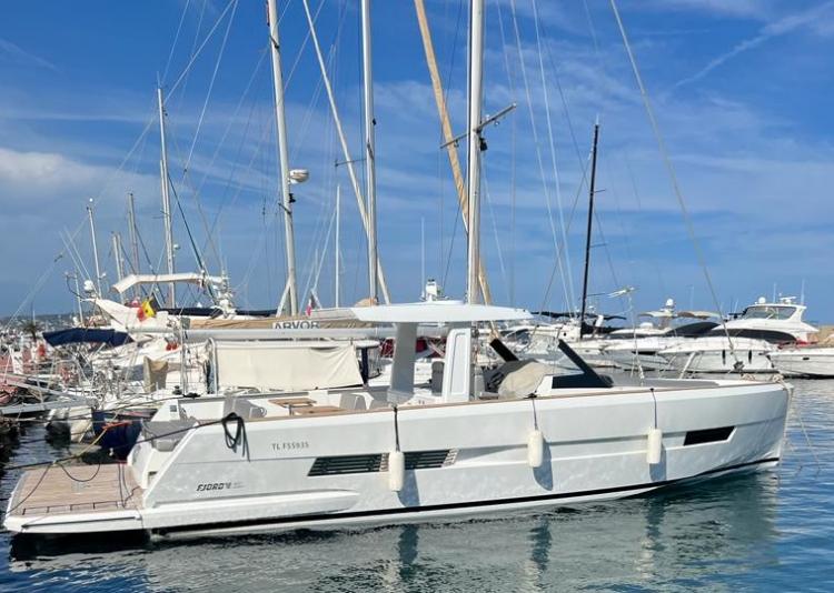 FJORD 42