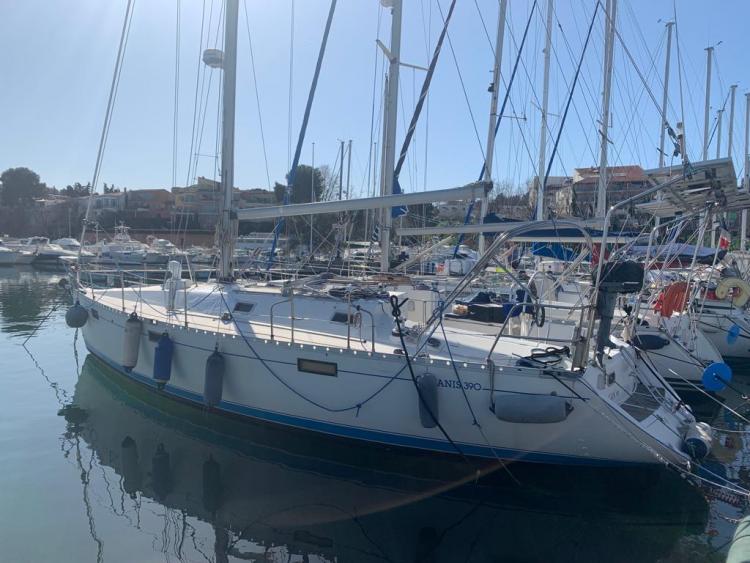BENETEAU Oceanis 390