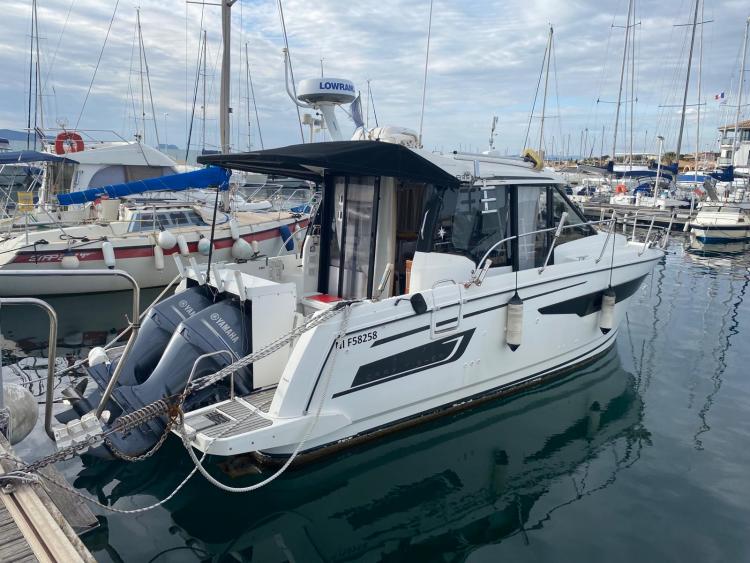 JEANNEAU Merry Fisher 895 Offshore